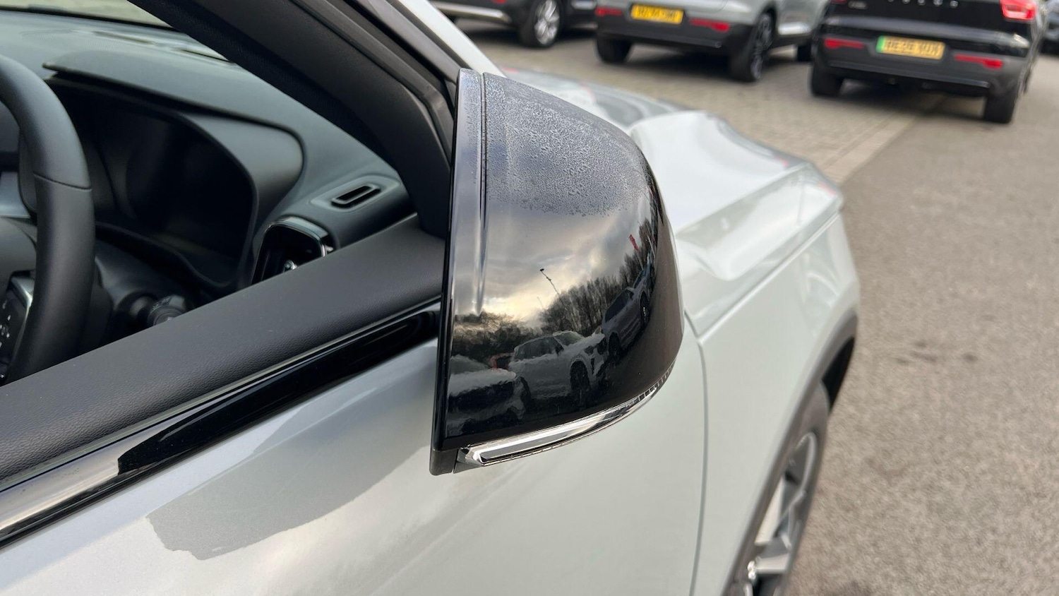 Used Volvo XC40 2026 for sale - 77993379: Photo 39