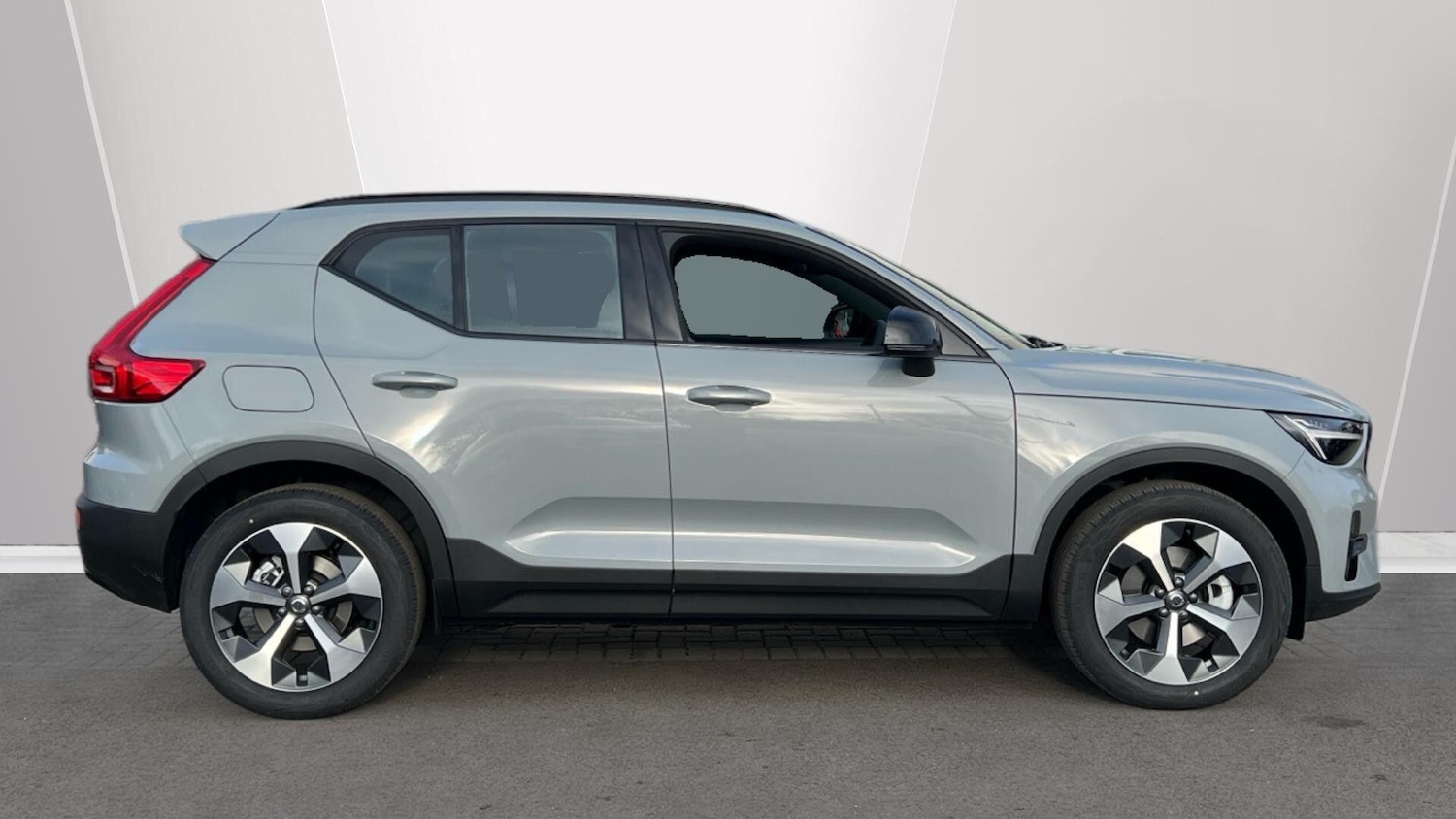 Used Volvo XC40 2026 for sale - 77993379: Photo 4