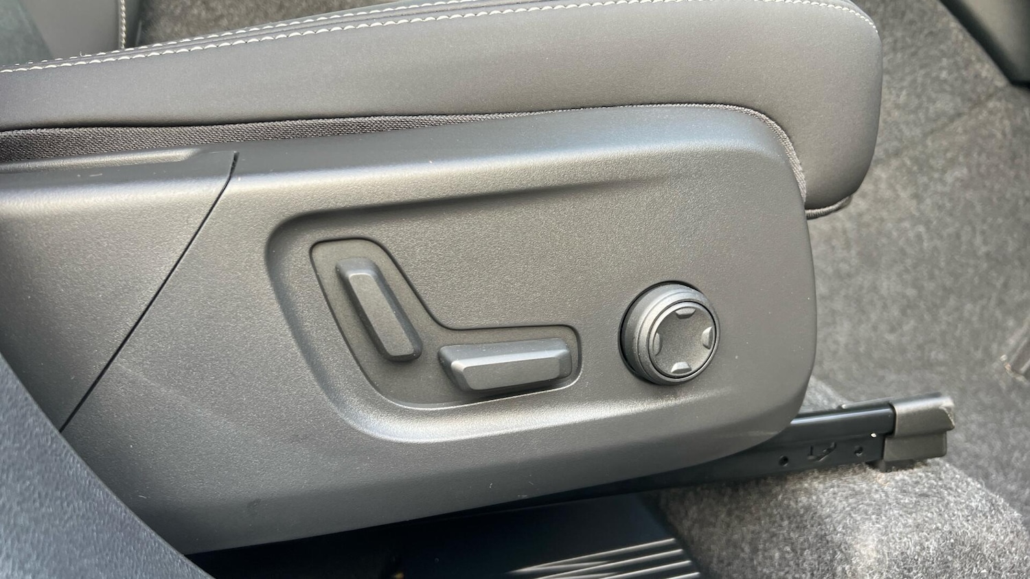 Used Volvo XC40 2026 for sale - 77993379: Photo 68