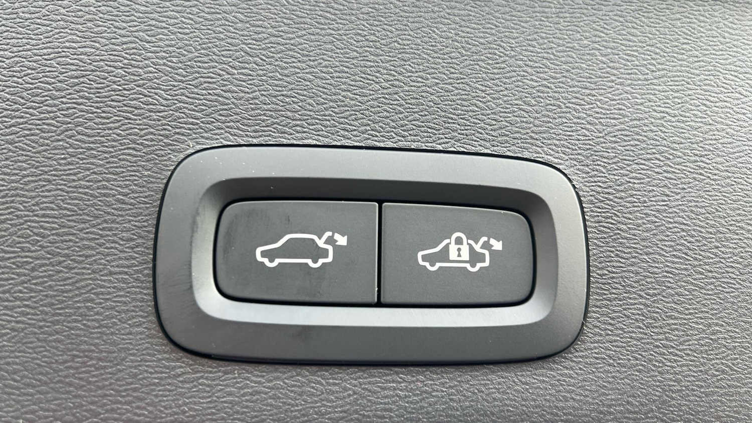 Used Volvo XC40 2026 for sale - 77993379: Photo 72