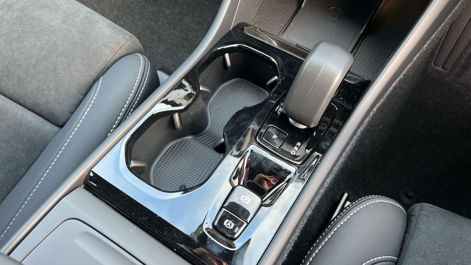 Used Volvo XC40 2026 for sale - 77993379: Photo 9