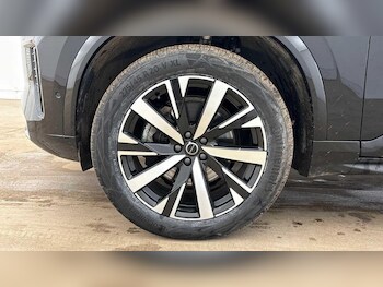 Used Volvo XC90 2025 for sale - 77977907: Photo