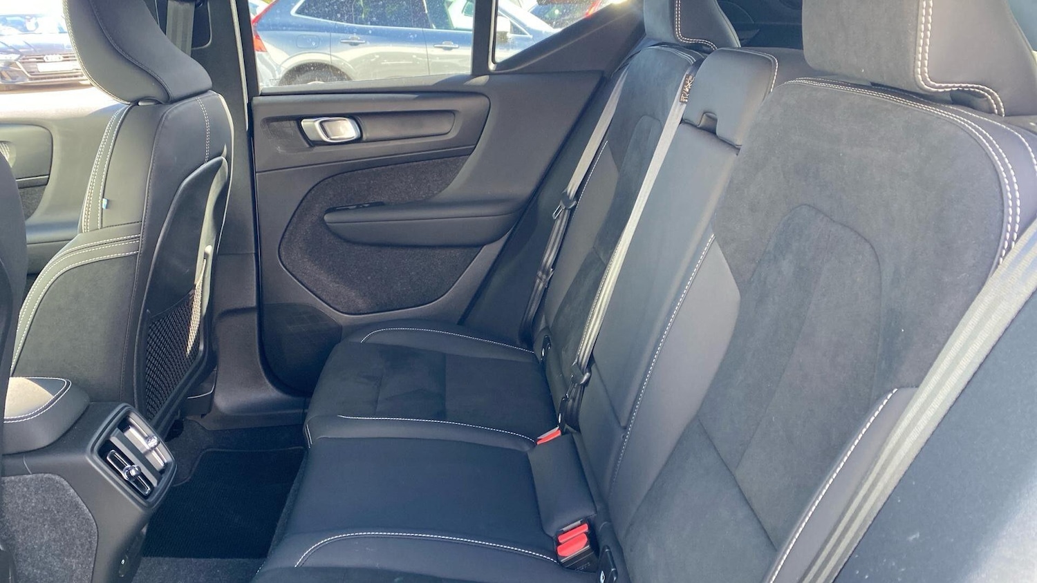 Used Volvo XC40 for sale - 77190419: Photo 21