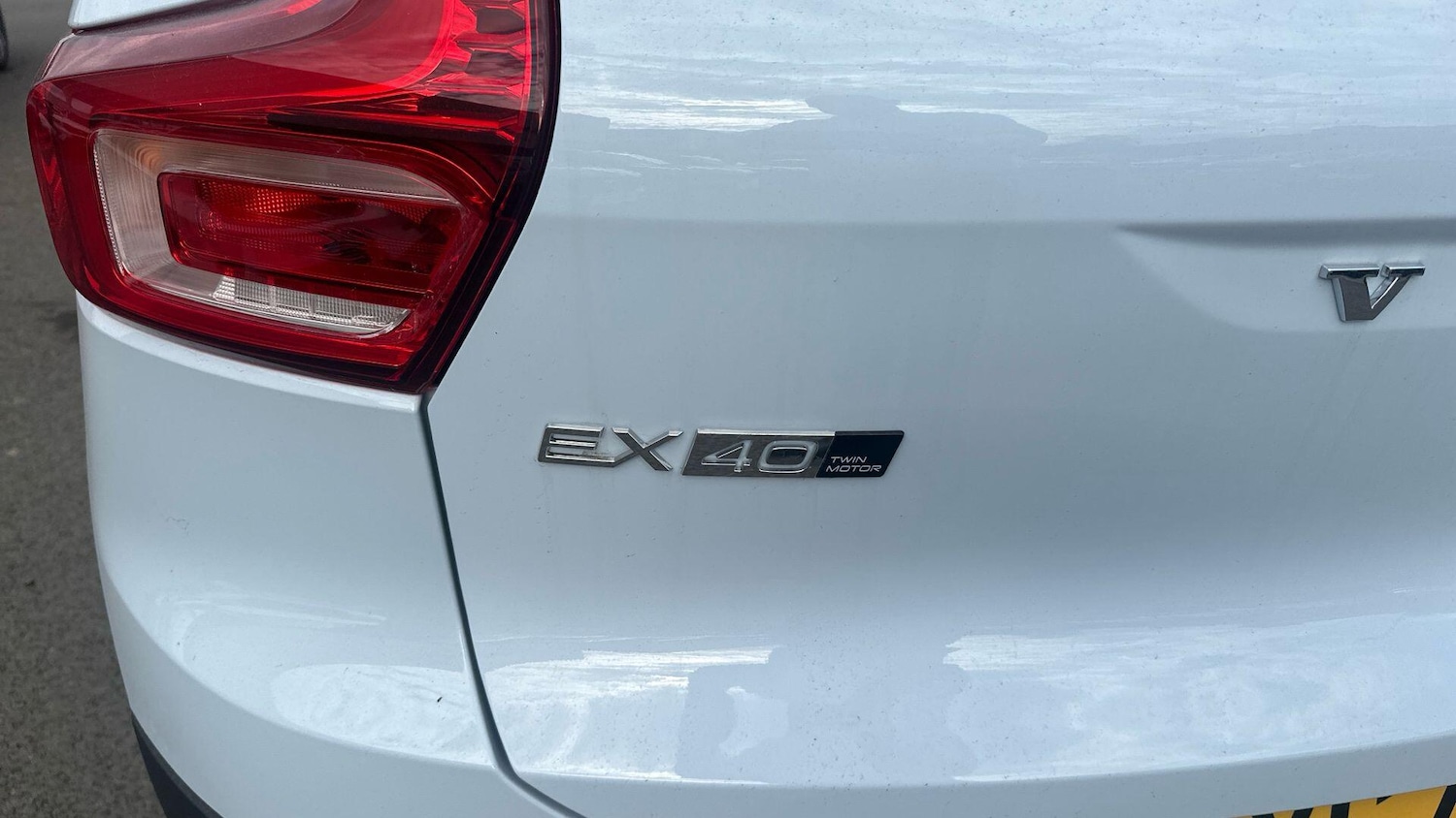 Used Volvo EX40 2025 for sale - 78204842: Photo 3