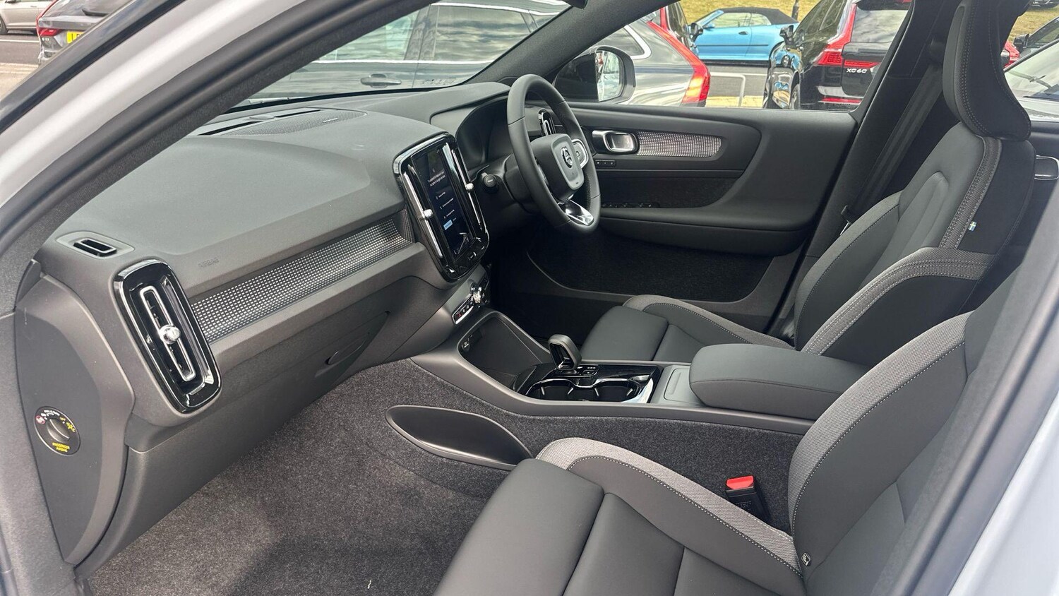 Used Volvo EX40 2025 for sale - 78204842: Photo 43