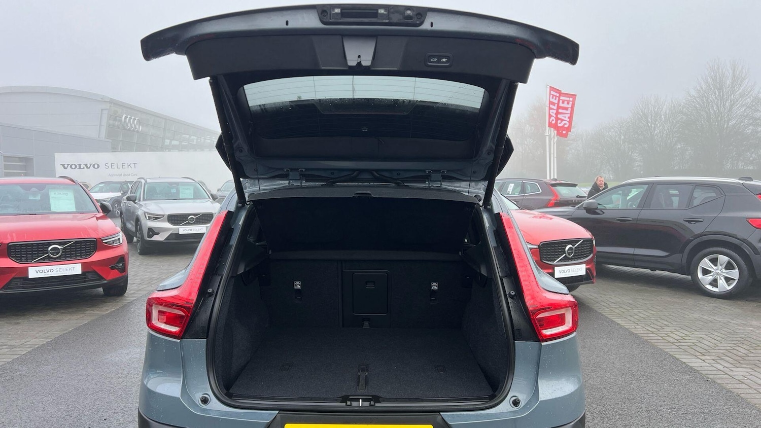 Used Volvo XC40 for sale - 77376960: Photo 33