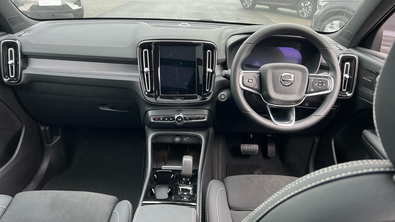 Used Volvo XC40 for sale - 77376960: Photo 46