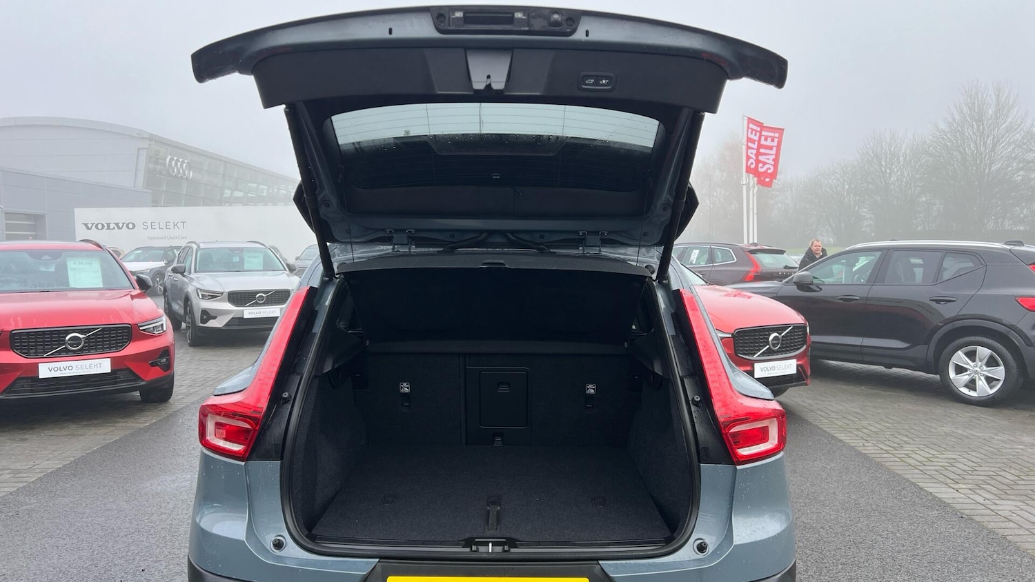 Used Volvo XC40 for sale - 77376960: Photo 54