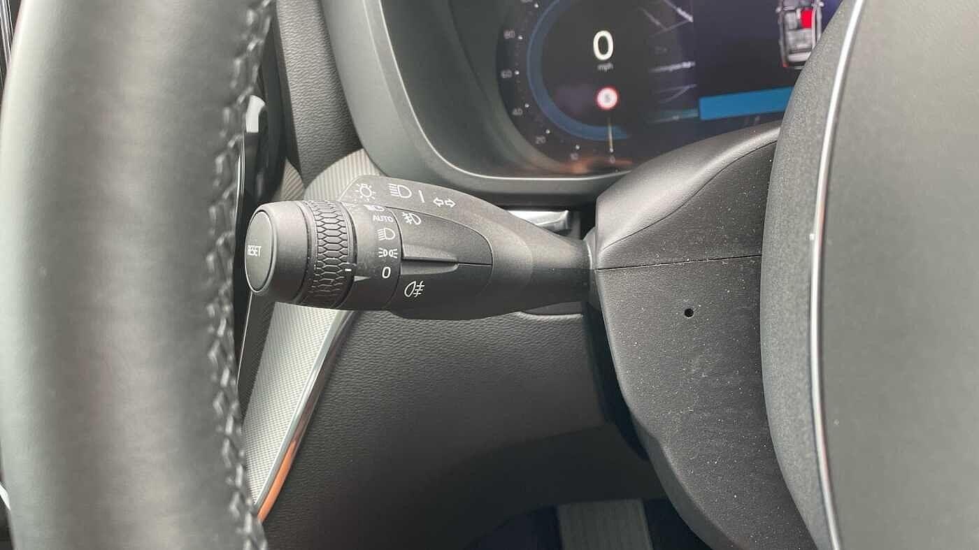 Used Volvo XC60 2023 for sale - 76715263: Photo 6