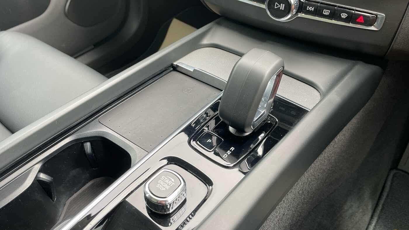 Used Volvo XC60 2023 for sale - 76715263: Photo 8