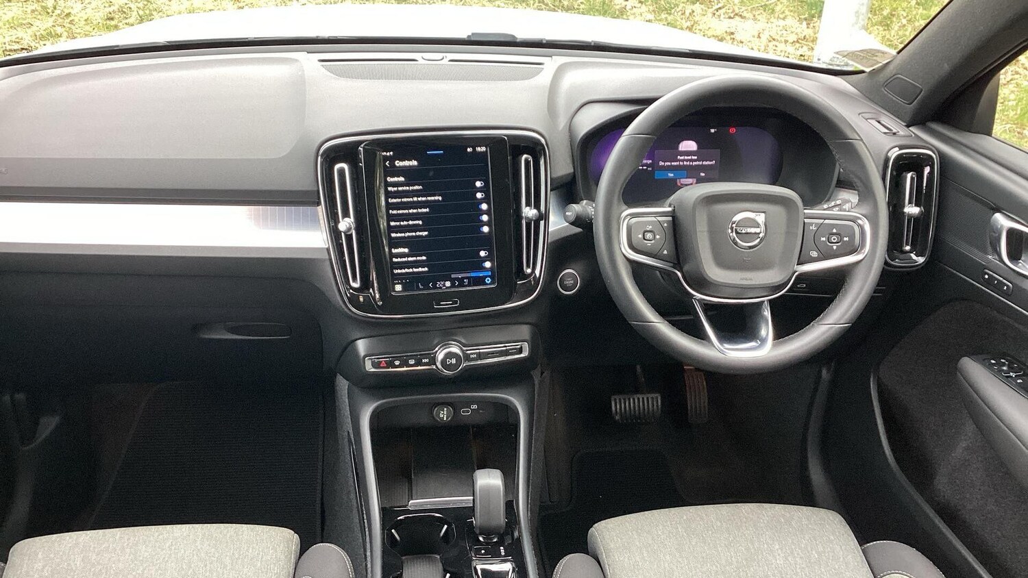 Used Volvo XC40 for sale - 76584319: Photo 14