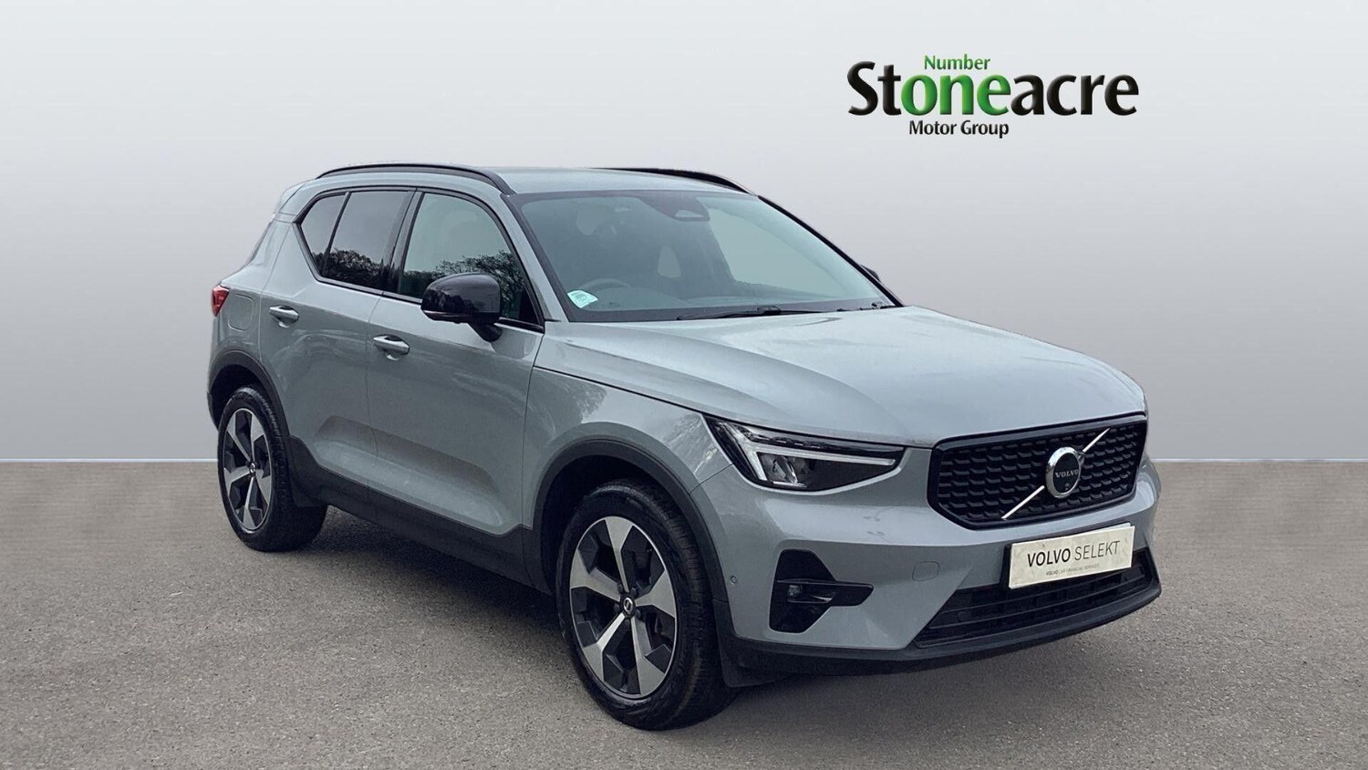 Used Volvo XC40 for sale - 76584319: Photo 2
