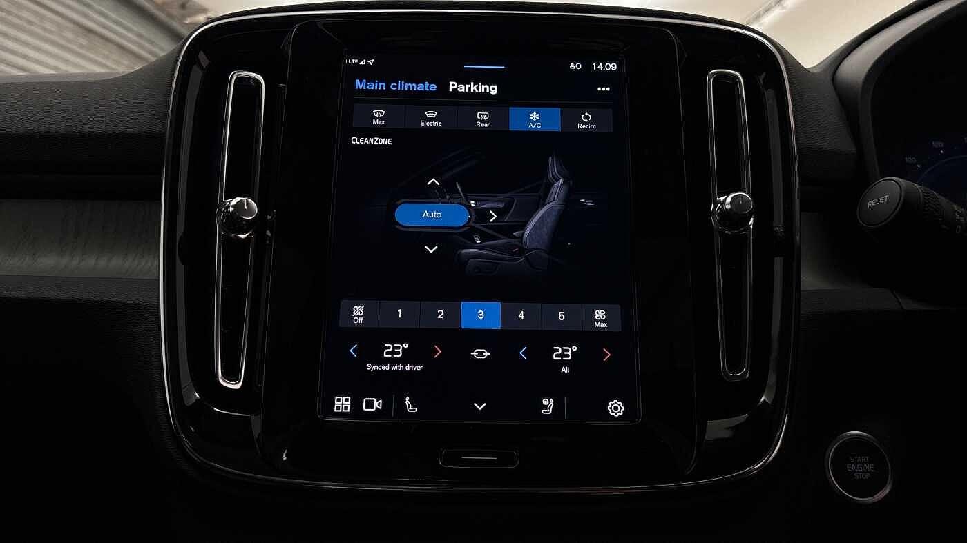 Used Volvo XC40 2024 for sale - 77163396: Photo 39