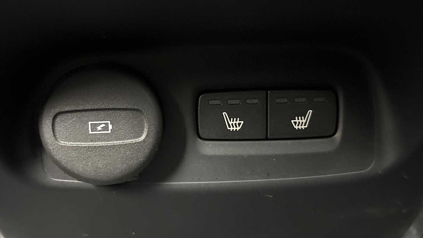 Used Volvo XC40 for sale - 77190452: Photo 17