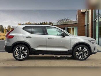 Used Volvo XC40 2025 for sale - 77190452: Photo