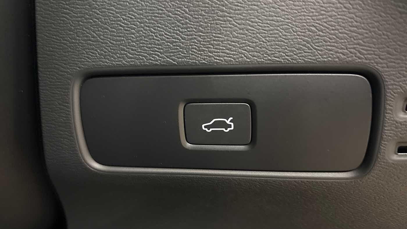 Used Volvo XC40 for sale - 77190452: Photo 30