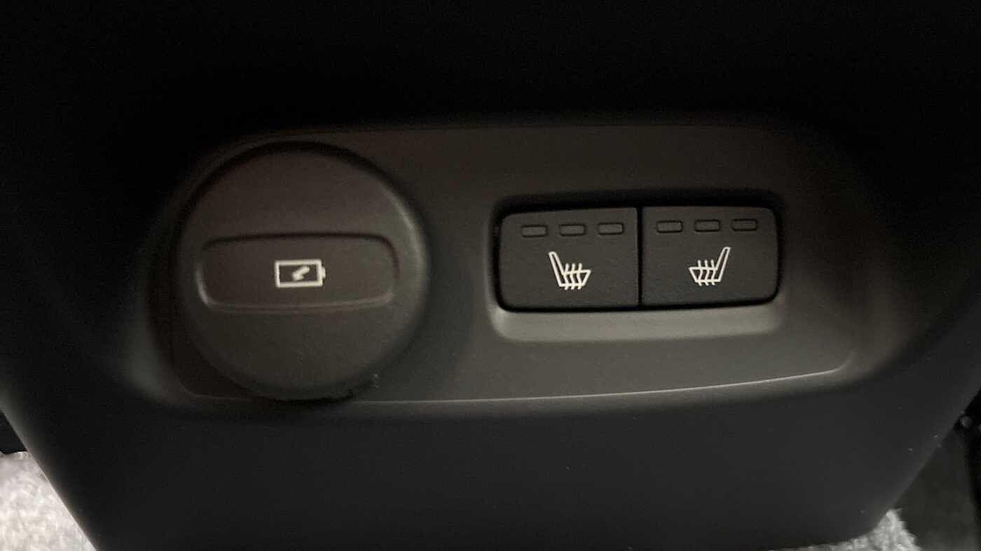 Used Volvo XC40 2024 for sale - 76936443: Photo 17