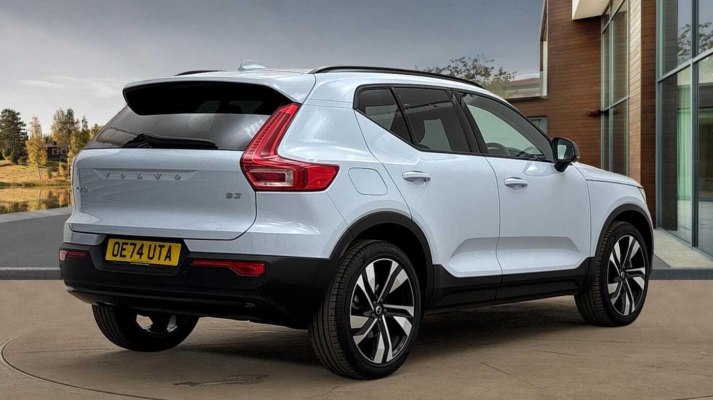 Used Volvo XC40 2024 for sale - 76936443: Photo 3
