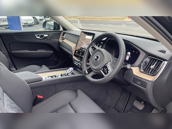 Used Volvo XC60 2025 for sale - 75857921: Photo