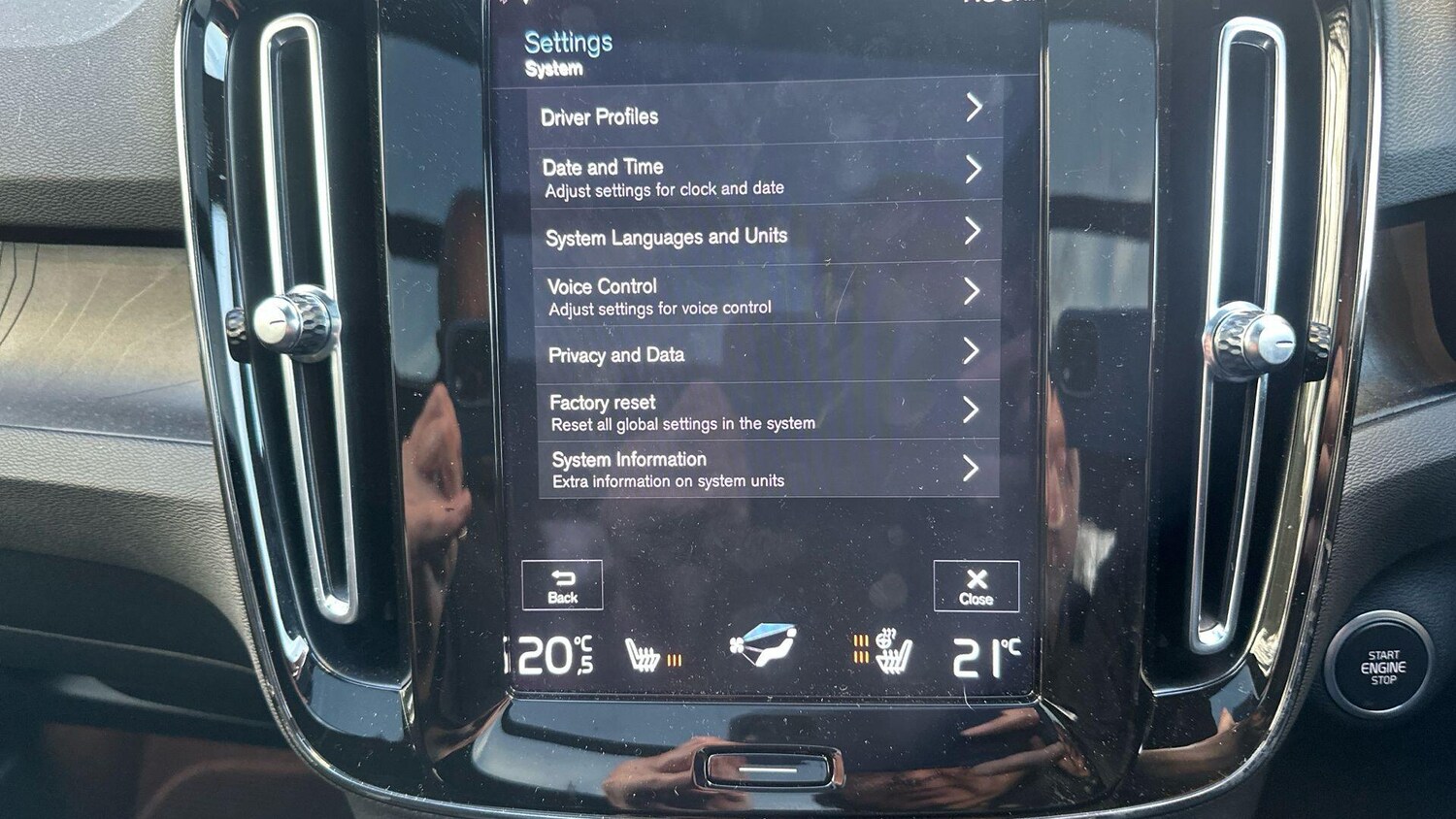 Used Volvo XC40 for sale - 77752877: Photo 28