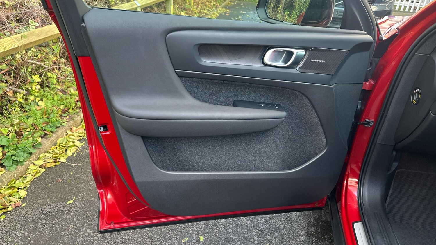 Used Volvo XC40 for sale - 77752877: Photo 74