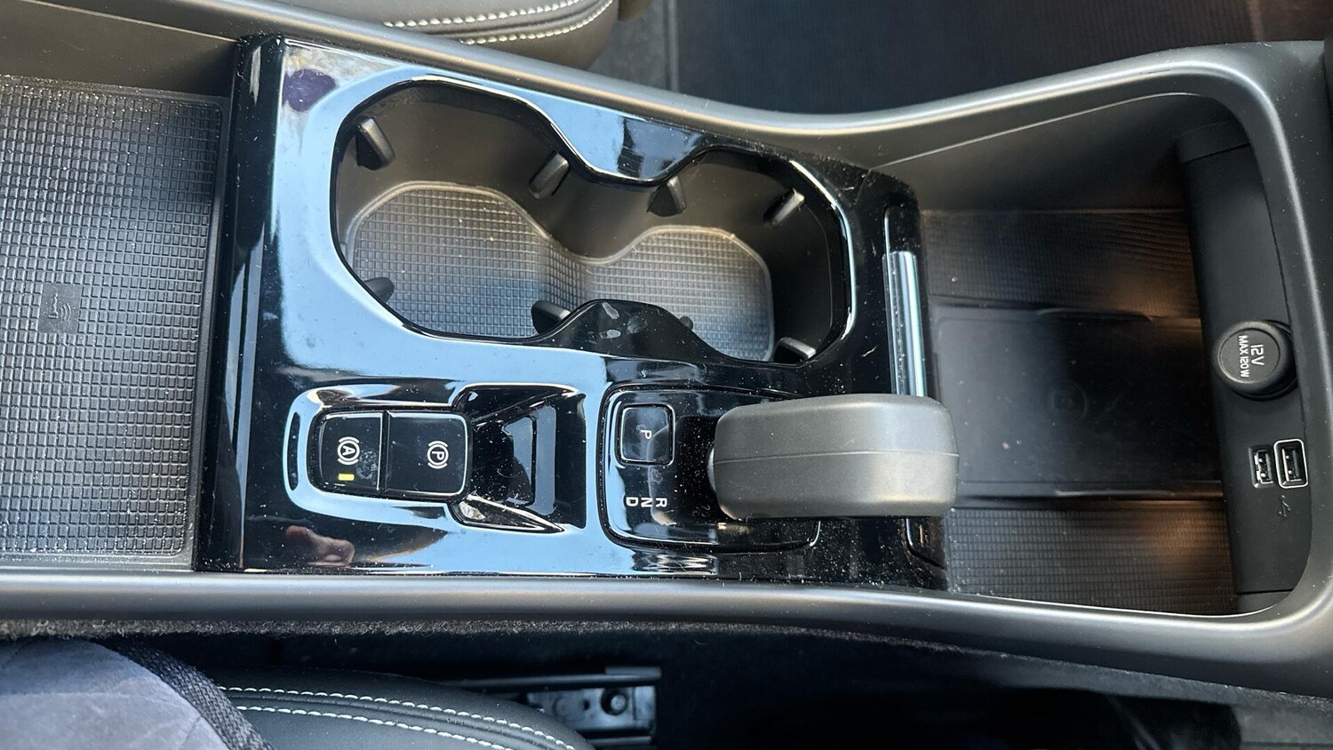 Used Volvo XC40 for sale - 77752877: Photo 88