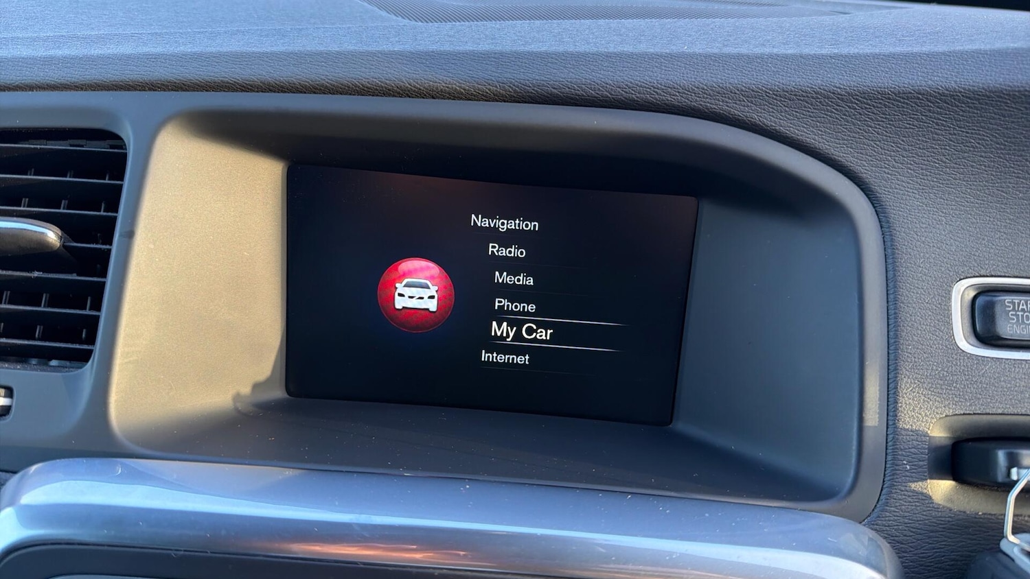 Used Volvo V60 2014 for sale - 77101916: Photo 19