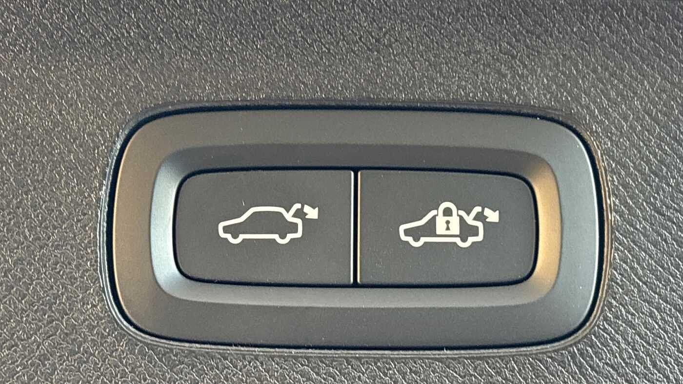 Used Volvo XC90 2025 for sale - 77253590: Photo 19