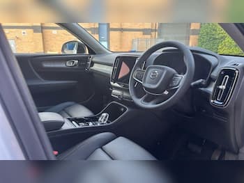 Used Volvo XC40 2026 for sale - 79711754: Photo