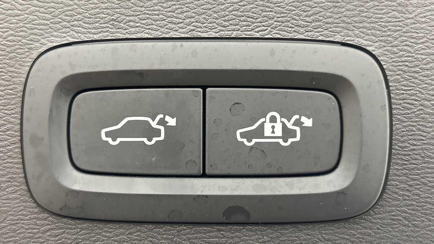 Used Volvo XC40 2025 for sale - 77131601: Photo 19