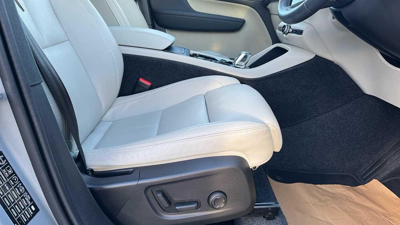 Used Volvo XC40 2024 for sale - 77467954: Photo 32