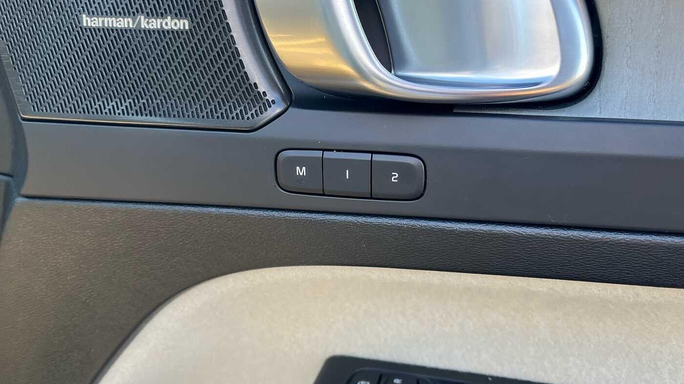 Used Volvo XC40 2024 for sale - 77467954: Photo 60