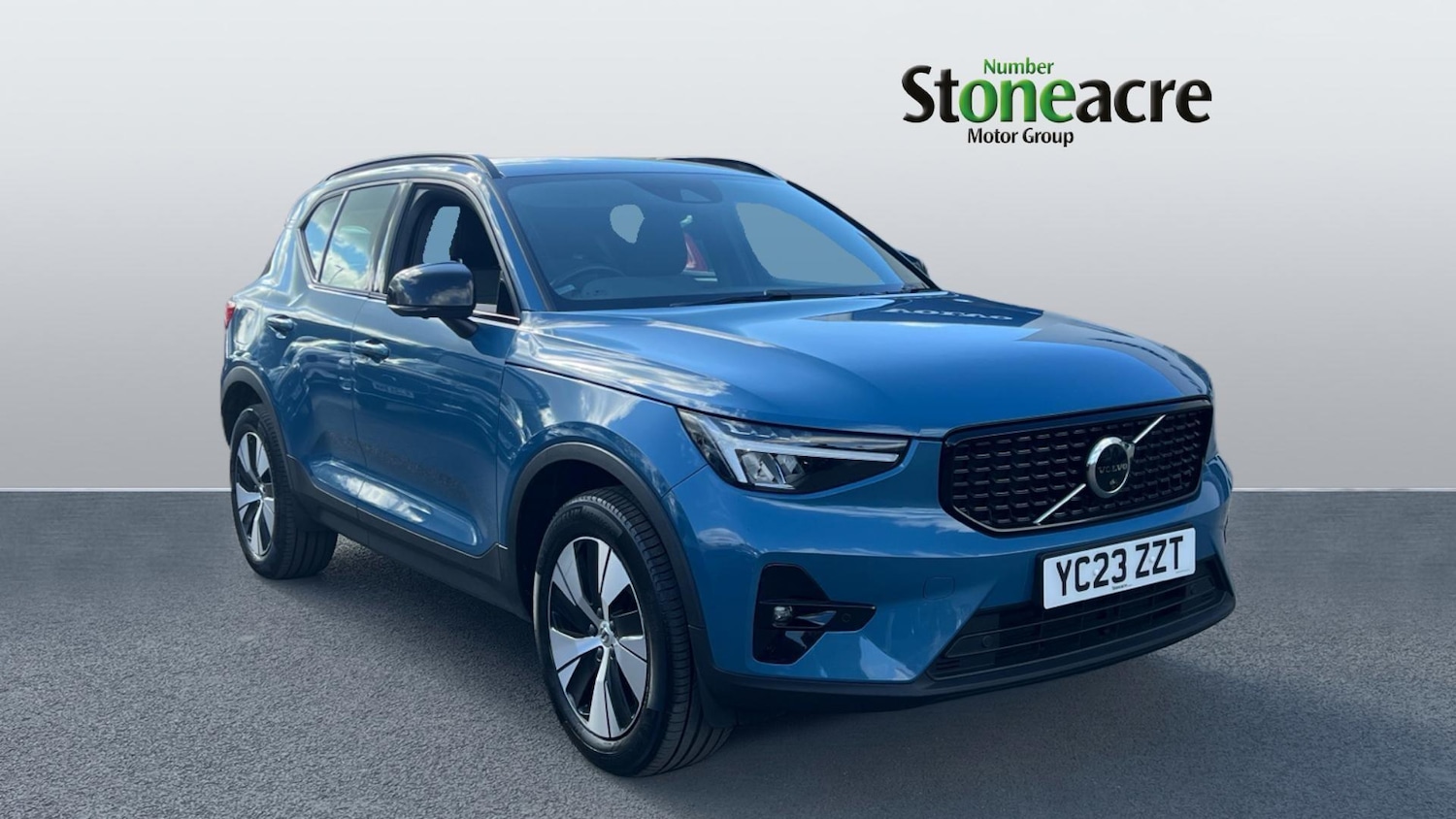 Used Volvo XC40 for sale - 78136117: Photo 1