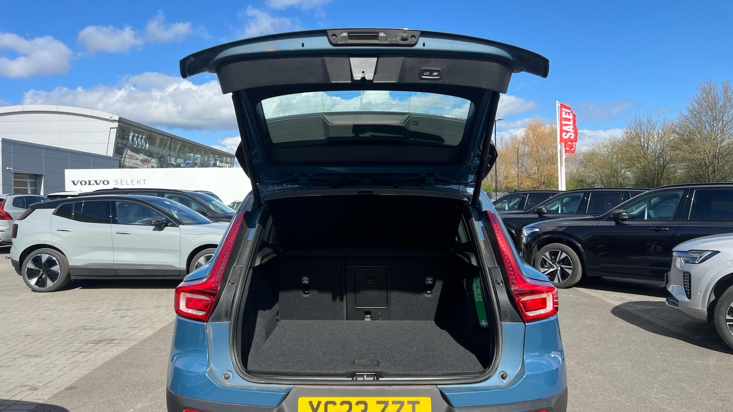 Used Volvo XC40 for sale - 78136117: Photo 13