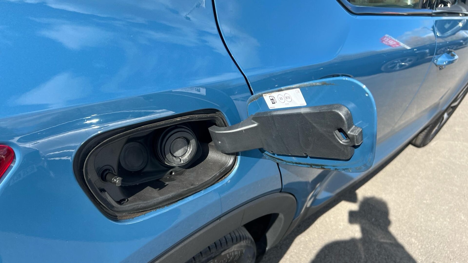 Used Volvo XC40 for sale - 78136117: Photo 15