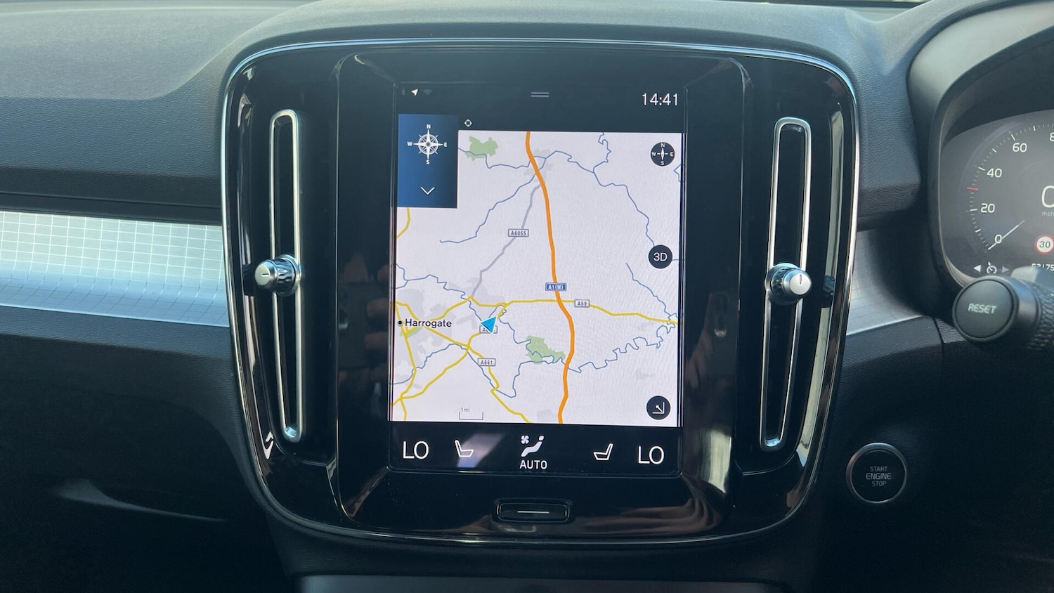 Used Volvo XC40 for sale - 78136117: Photo 17