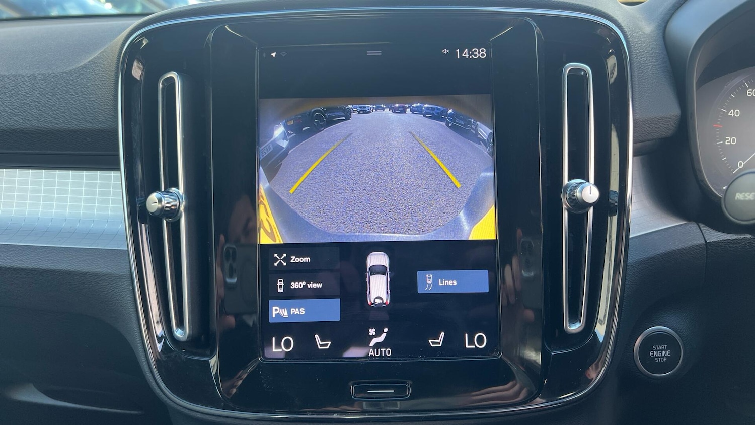 Used Volvo XC40 for sale - 78136117: Photo 18