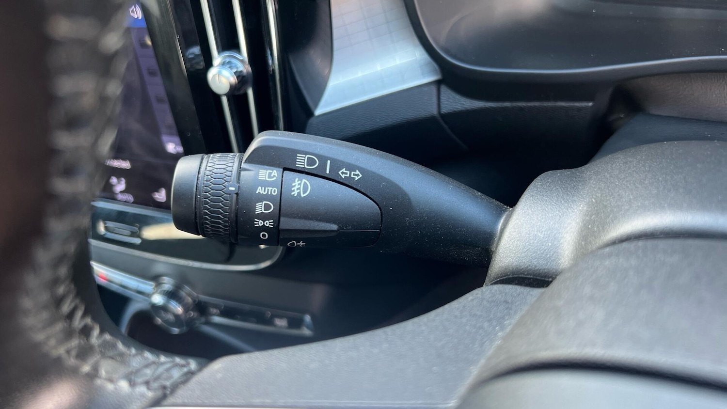 Used Volvo XC40 for sale - 78136117: Photo 19