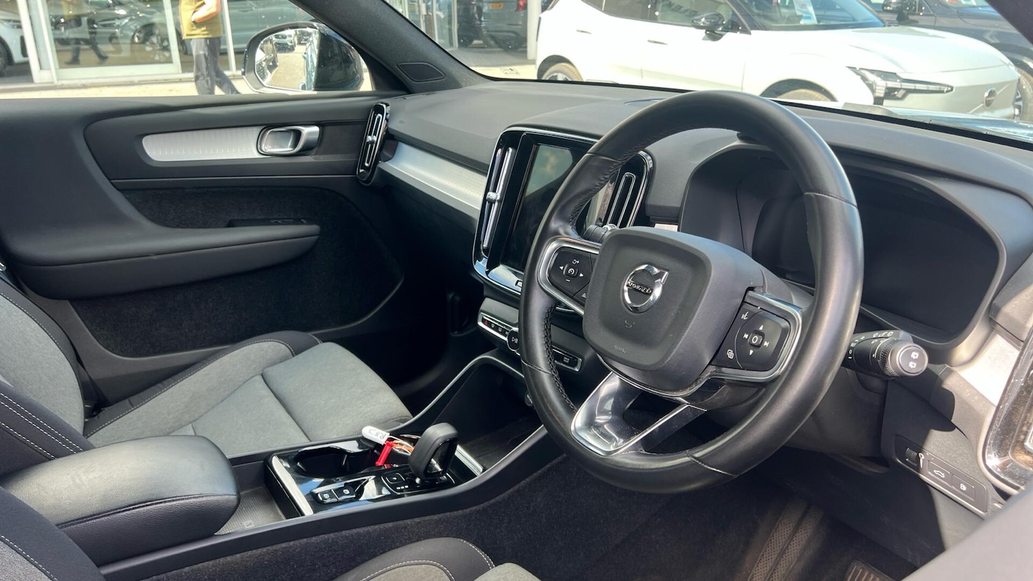 Used Volvo XC40 for sale - 78136117: Photo 4