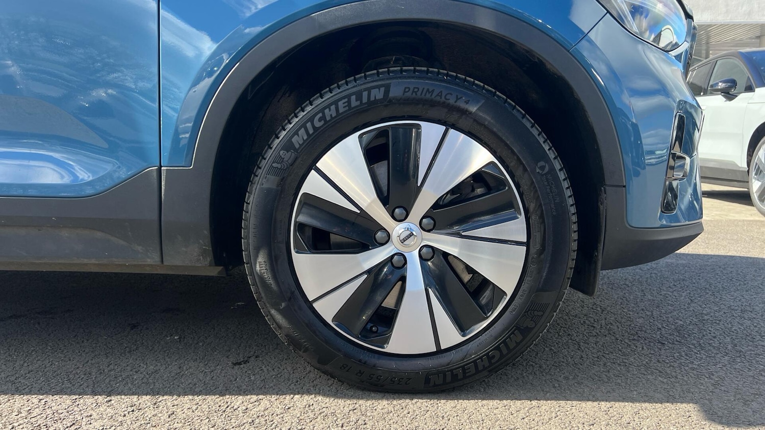 Used Volvo XC40 for sale - 78136117: Photo 9