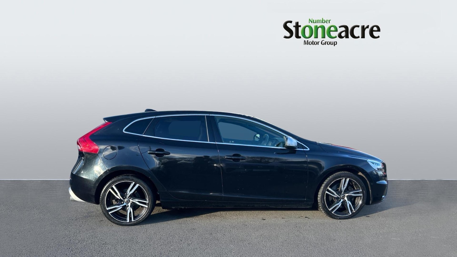 Used Volvo V40 2018 for sale - 77120487: Photo 3