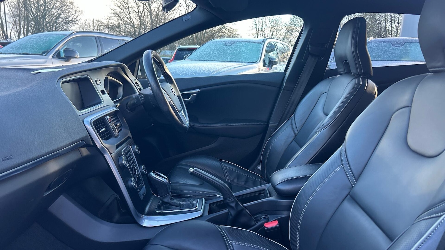 Used Volvo V40 2018 for sale - 77120487: Photo 38