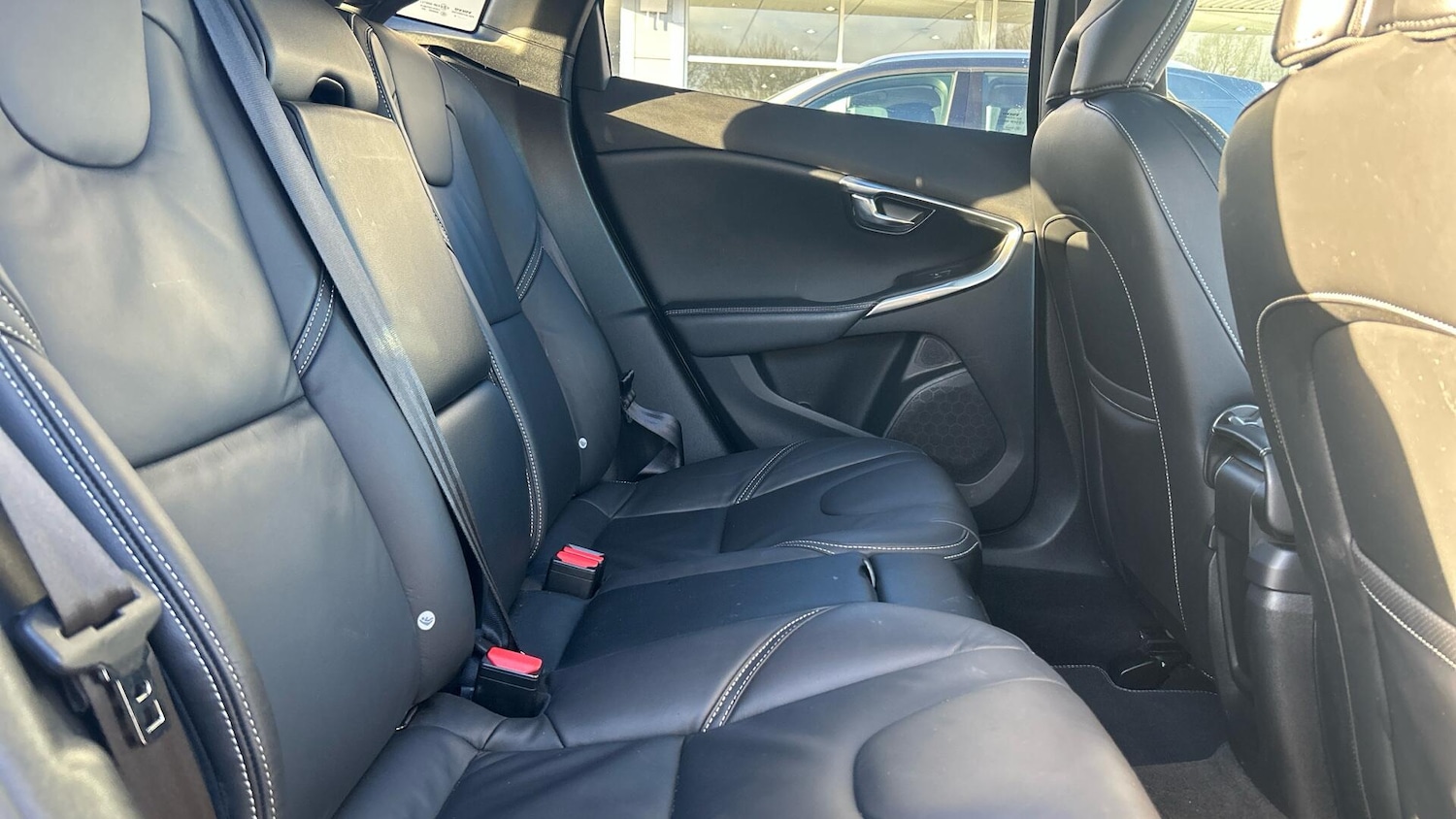 Used Volvo V40 2018 for sale - 77120487: Photo 6