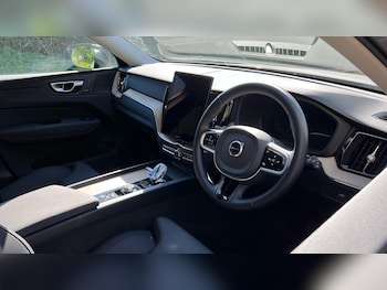 Used Volvo XC60 2025 for sale - 78462329: Photo