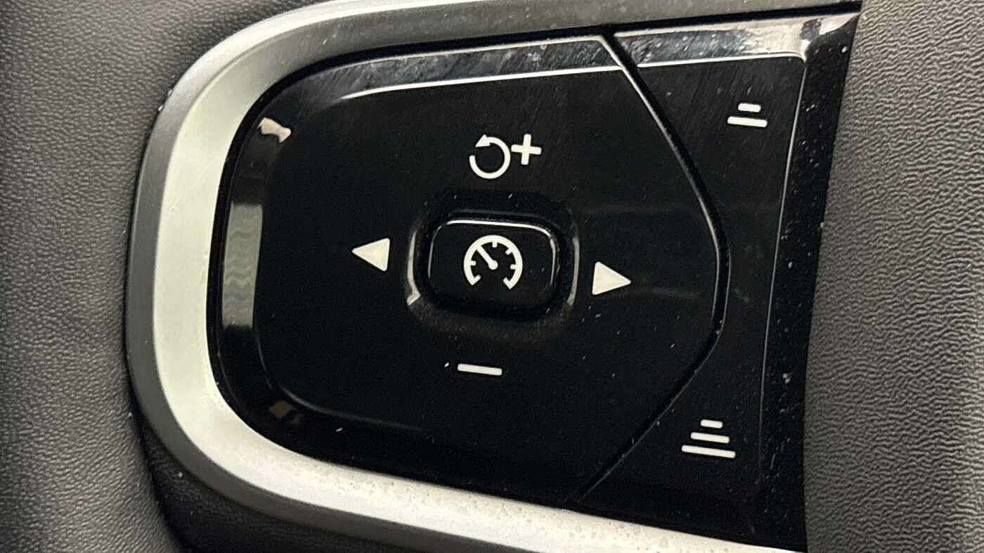 Used Volvo XC60 2025 for sale - 77586726: Photo 30