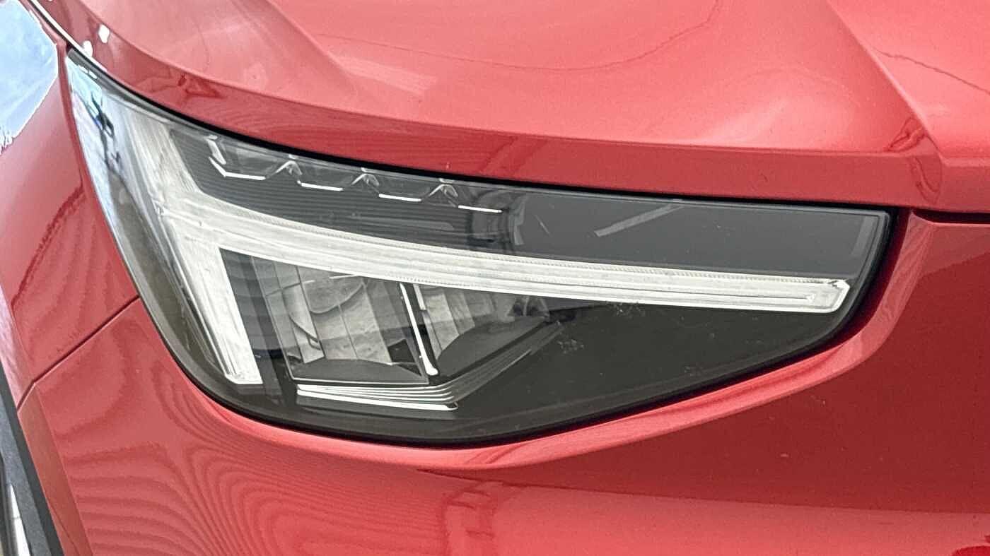 Used Volvo XC40 2025 for sale - 77163617: Photo 21