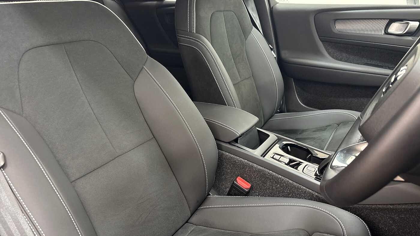 Used Volvo XC40 2025 for sale - 77163617: Photo 28