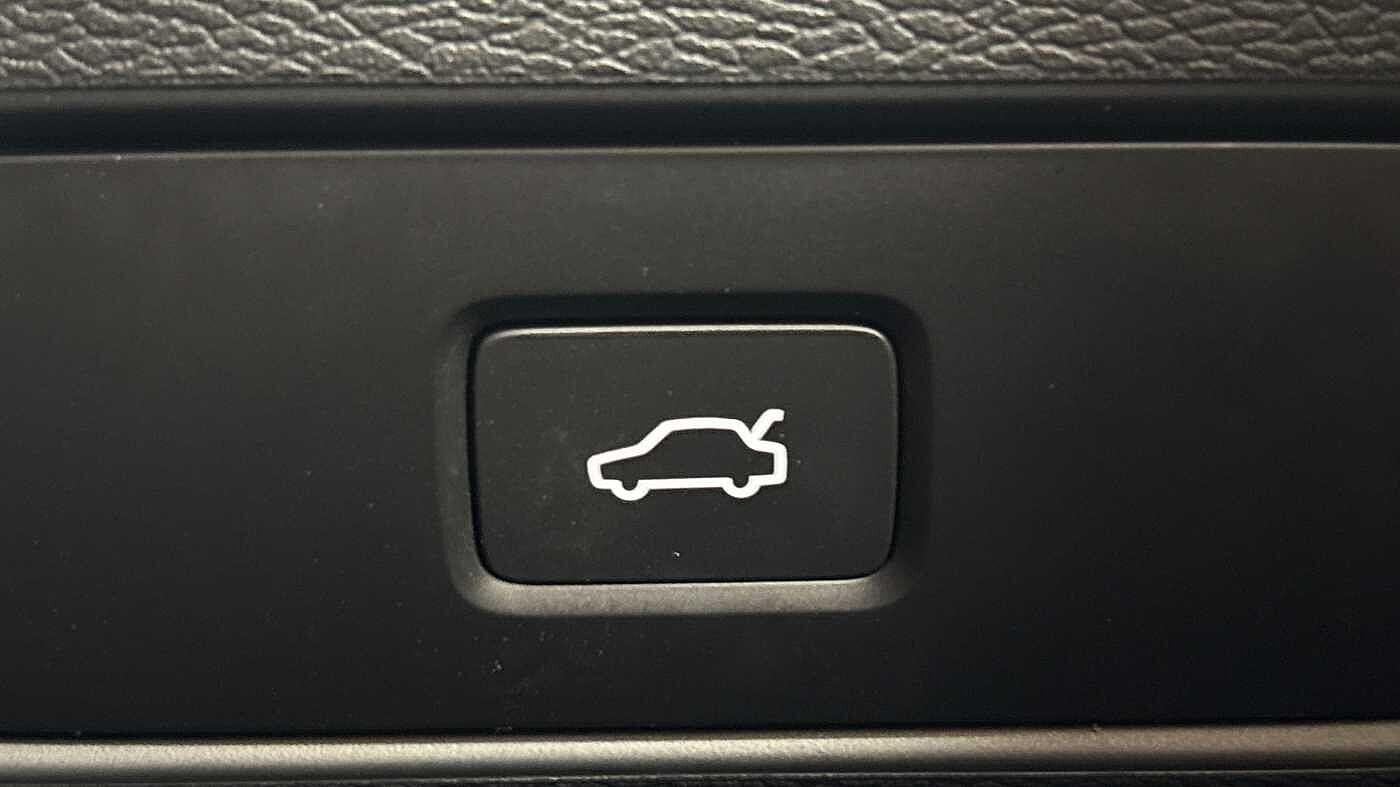 Used Volvo XC40 2025 for sale - 77163617: Photo 29