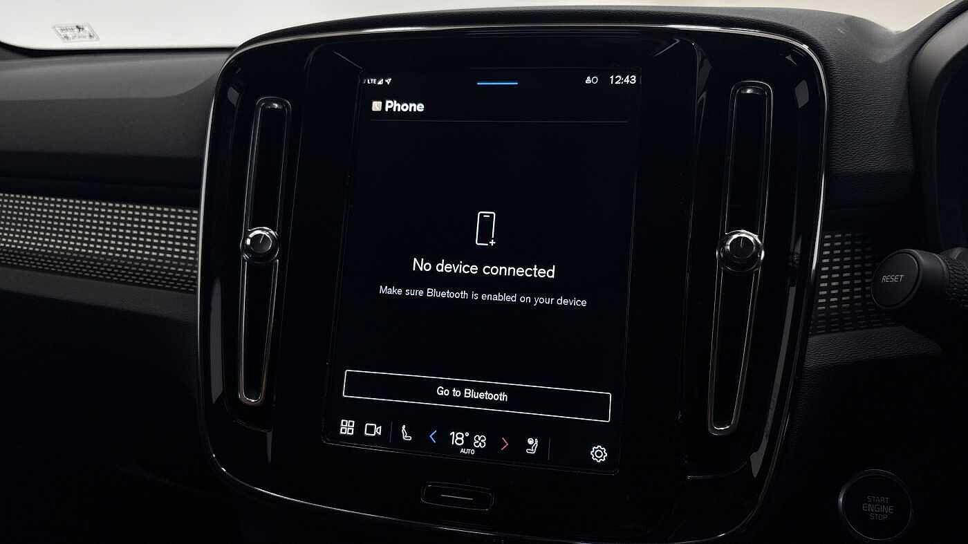 Used Volvo XC40 2025 for sale - 77163617: Photo 37