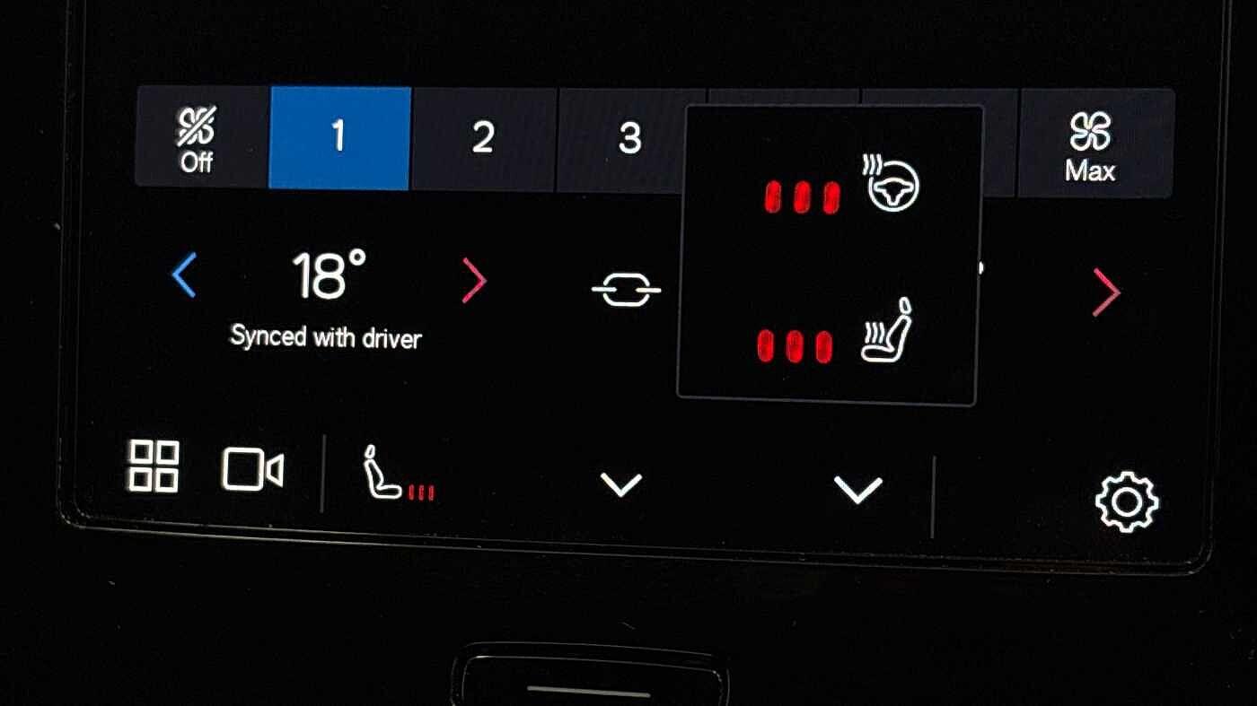 Used Volvo XC40 2025 for sale - 77163617: Photo 40